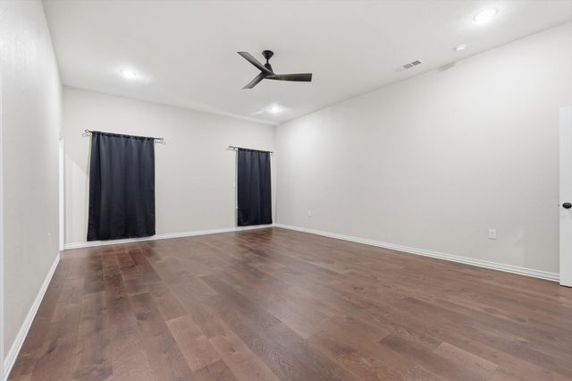 2514 Carpenter Avenue, Dallas, TX 75215