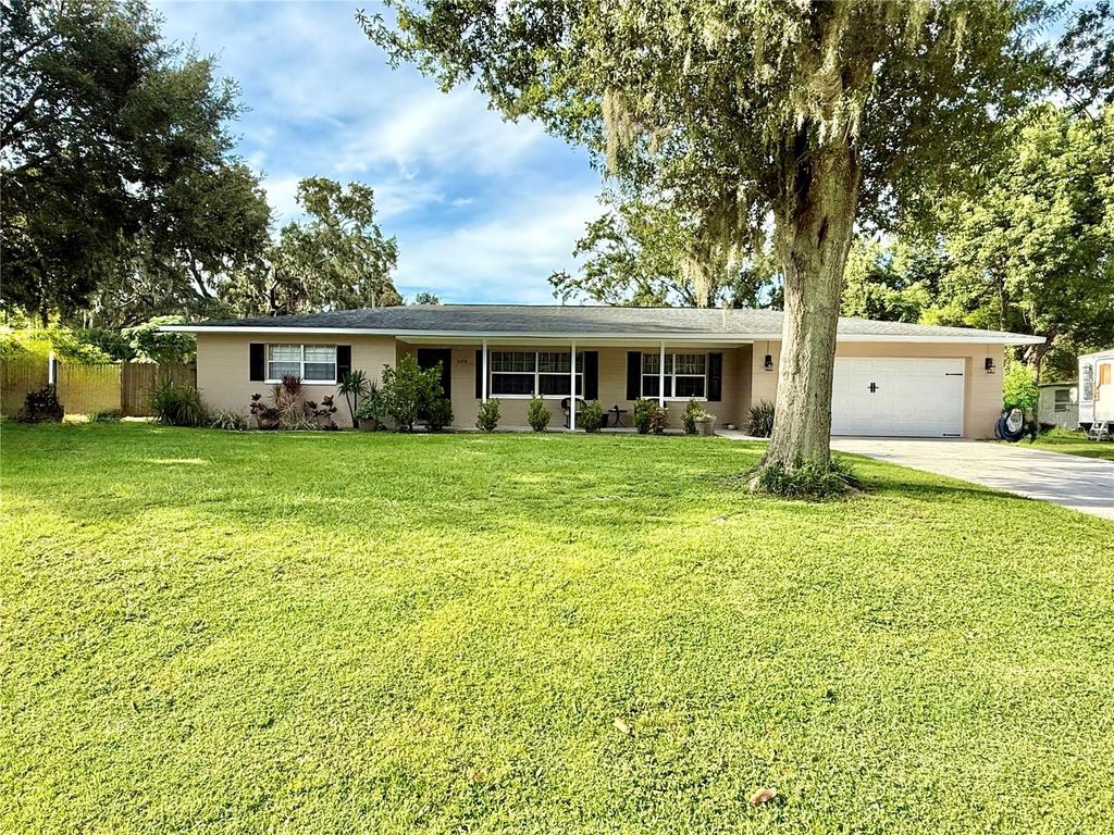 304 BLUEBIRD AVENUE, Lakeland, FL 33809