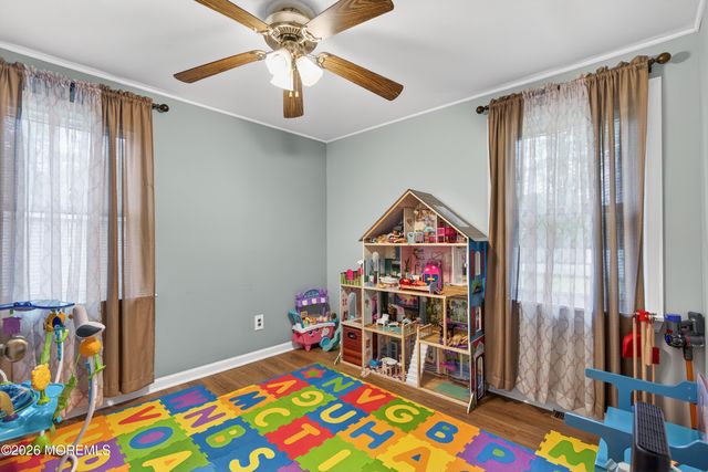 226 Sunset Lane, Howell, NJ 07731