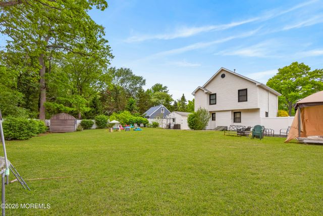 226 Sunset Lane, Howell, NJ 07731