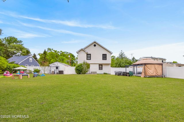 226 Sunset Lane, Howell, NJ 07731