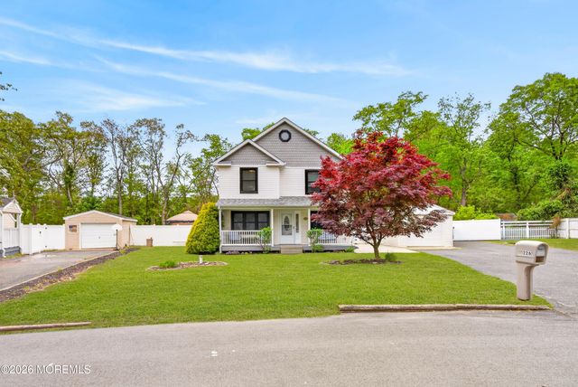 226 Sunset Lane, Howell, NJ 07731