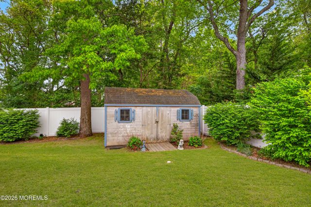 226 Sunset Lane, Howell, NJ 07731