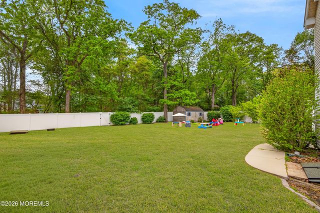 226 Sunset Lane, Howell, NJ 07731