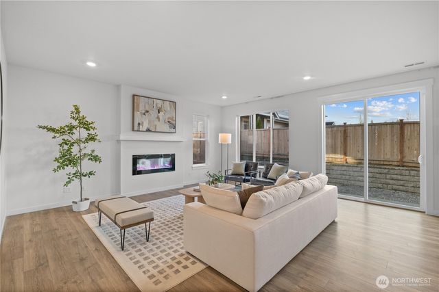 15362 200th Avenue E, Bonney Lake, WA 98391