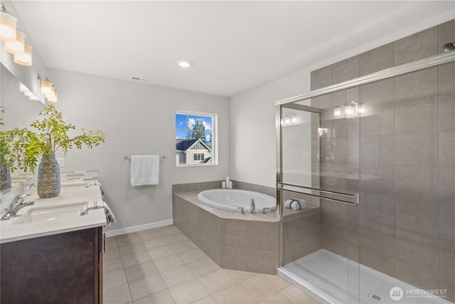 15362 200th Avenue E, Bonney Lake, WA 98391