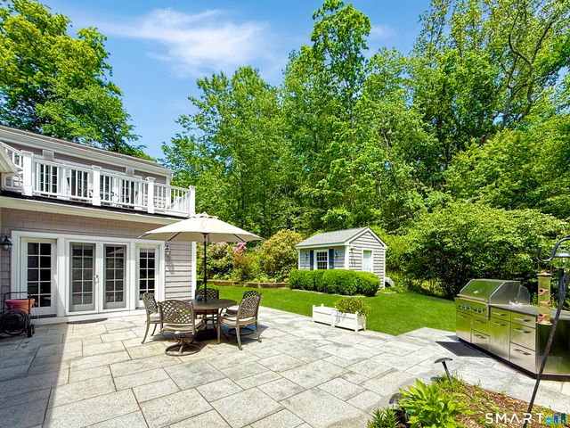 43 Laurel Ledge Road, Stamford, CT 06903