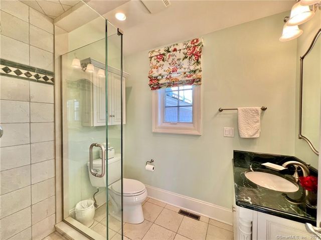 43 Laurel Ledge Road, Stamford, CT 06903