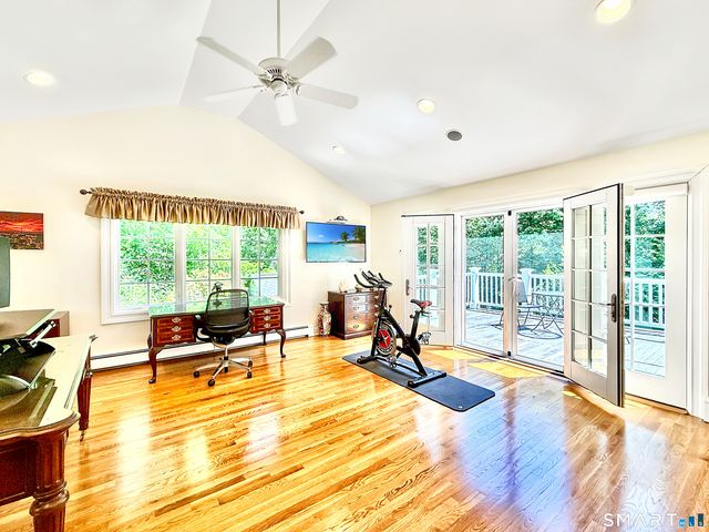 43 Laurel Ledge Road, Stamford, CT 06903