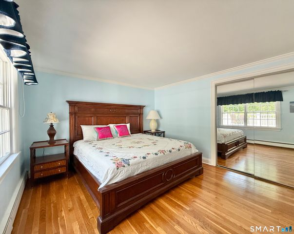 43 Laurel Ledge Road, Stamford, CT 06903