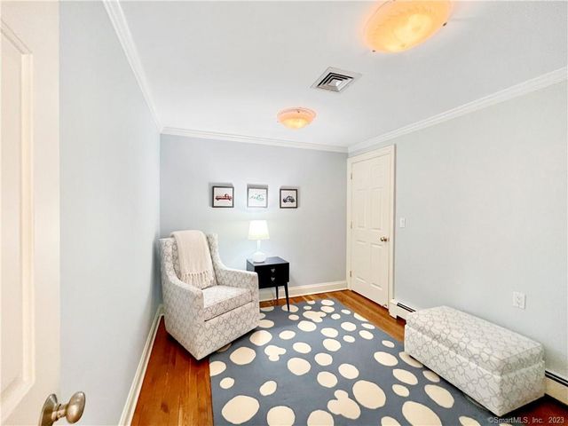 43 Laurel Ledge Road, Stamford, CT 06903