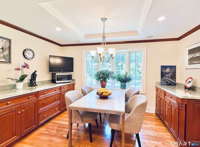 43 Laurel Ledge Road, Stamford, CT 06903
