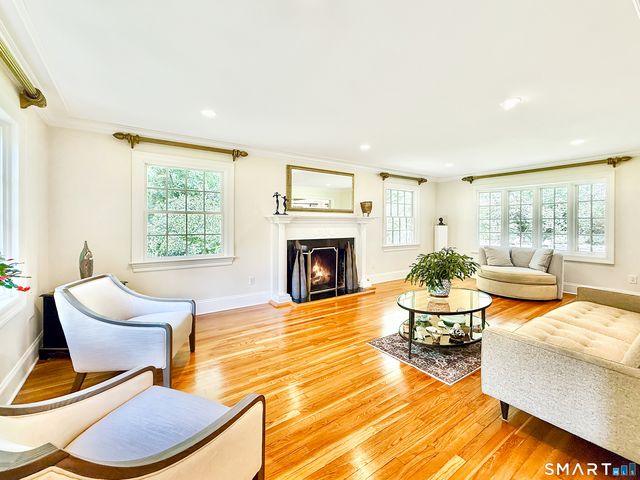 43 Laurel Ledge Road, Stamford, CT 06903
