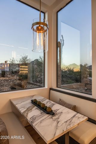 6037 N 21ST Place, Phoenix, AZ 85016