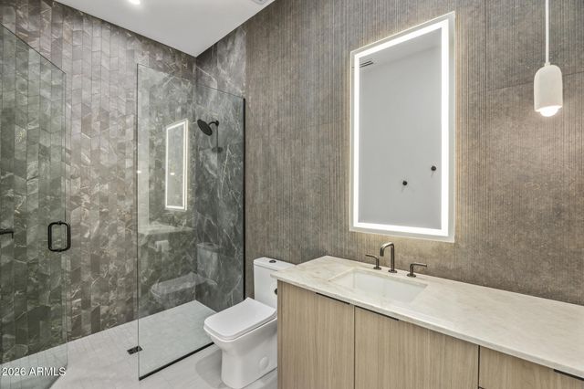 6037 N 21ST Place, Phoenix, AZ 85016