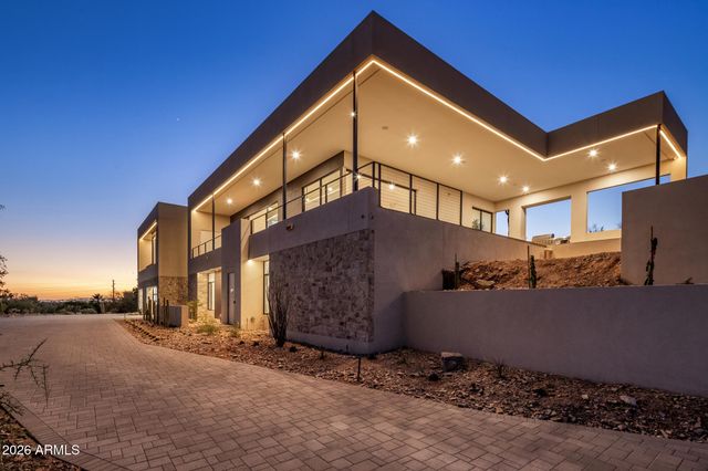 6037 N 21ST Place, Phoenix, AZ 85016