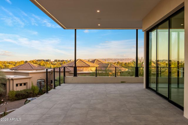 6037 N 21ST Place, Phoenix, AZ 85016