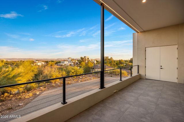 6037 N 21ST Place, Phoenix, AZ 85016
