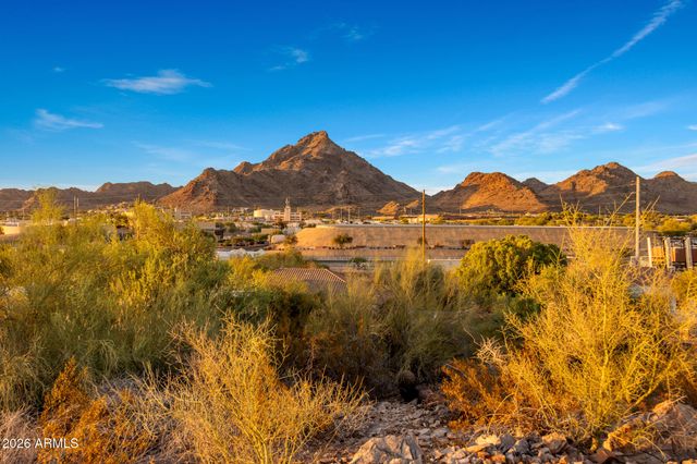 6037 N 21ST Place, Phoenix, AZ 85016