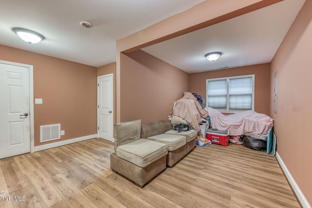 87 Lorena Lane, Jonesborough, TN 37659