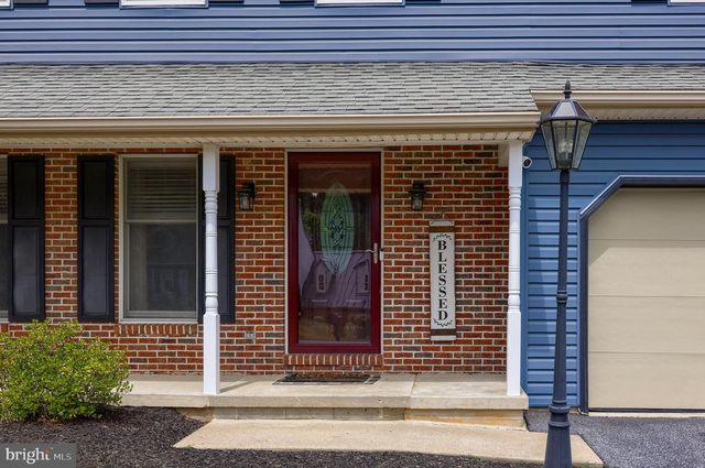 323 KNIGHTS BRIDGE WAY, Lititz, PA 17543