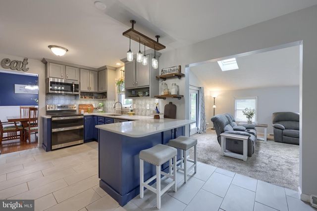 323 KNIGHTS BRIDGE WAY, Lititz, PA 17543