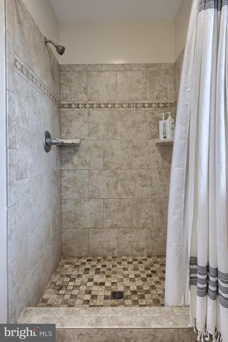 323 KNIGHTS BRIDGE WAY, Lititz, PA 17543