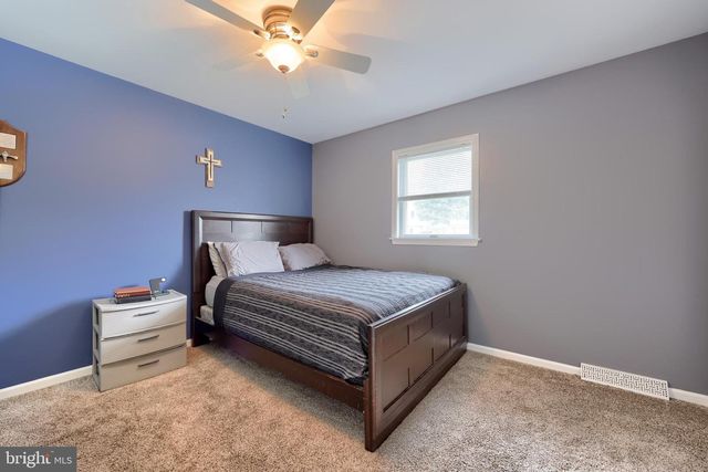323 KNIGHTS BRIDGE WAY, Lititz, PA 17543