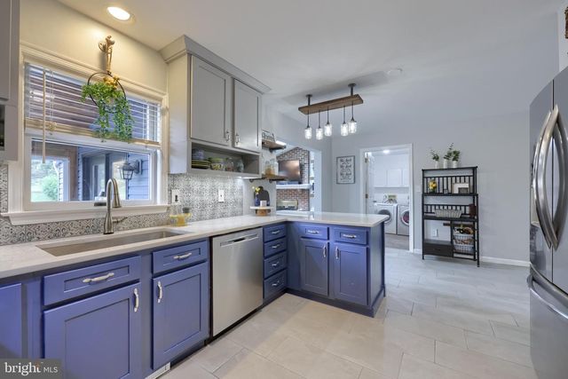 323 KNIGHTS BRIDGE WAY, Lititz, PA 17543