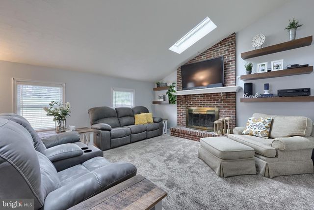 323 KNIGHTS BRIDGE WAY, Lititz, PA 17543