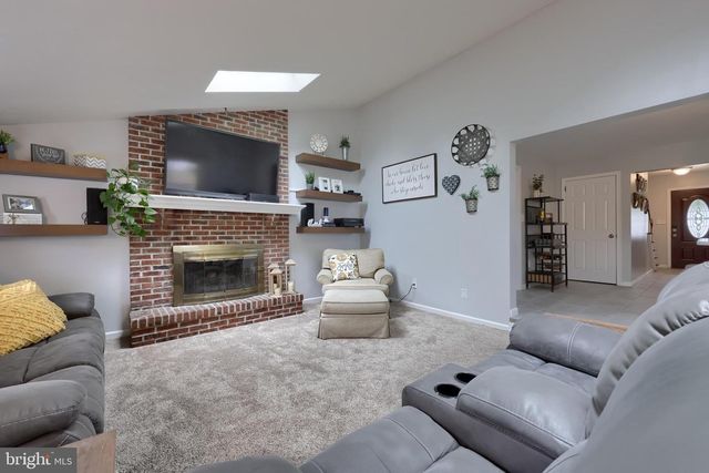 323 KNIGHTS BRIDGE WAY, Lititz, PA 17543