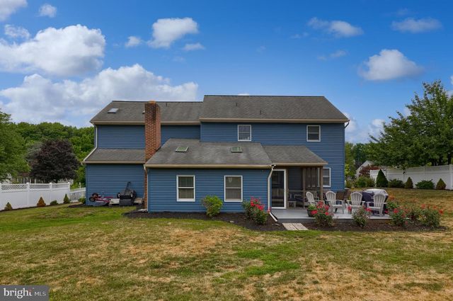 323 KNIGHTS BRIDGE WAY, Lititz, PA 17543