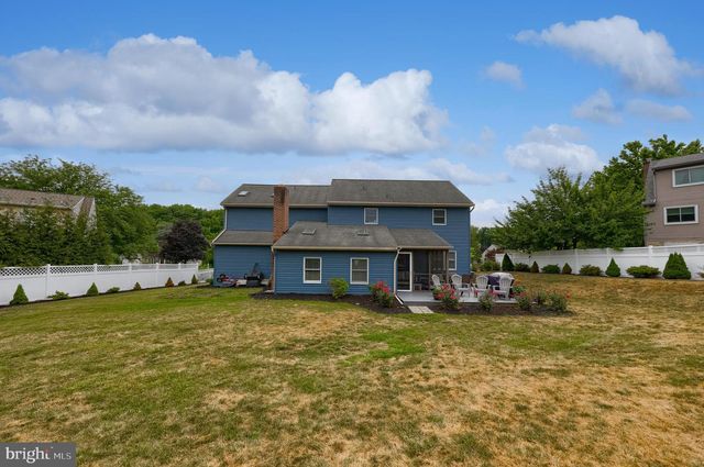 323 KNIGHTS BRIDGE WAY, Lititz, PA 17543