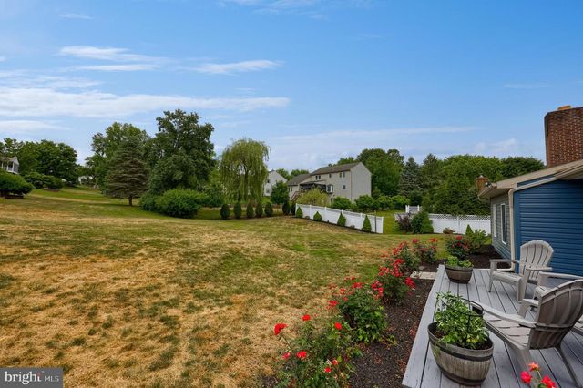 323 KNIGHTS BRIDGE WAY, Lititz, PA 17543