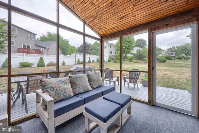 323 KNIGHTS BRIDGE WAY, Lititz, PA 17543