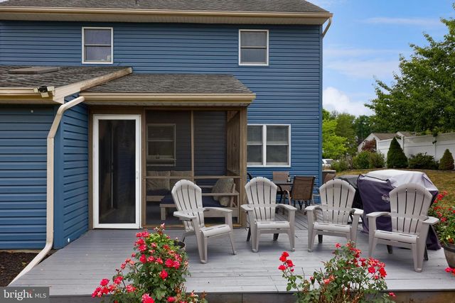 323 KNIGHTS BRIDGE WAY, Lititz, PA 17543