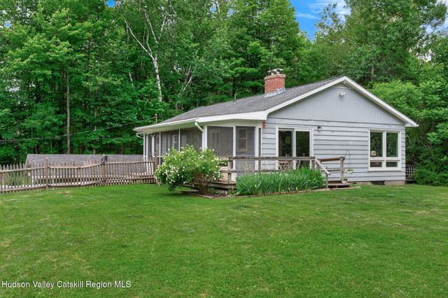 690 Hale Road, Rensselaerville, NY 12147