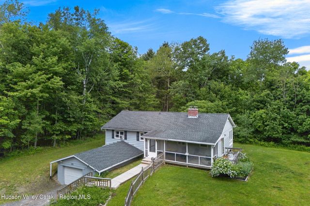 690 Hale Road, Rensselaerville, NY 12147