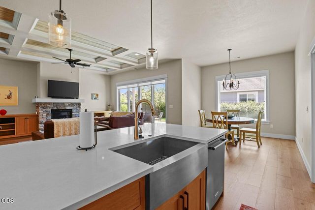 350 Kansas Drive, Medford, OR 97504