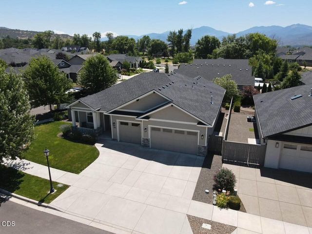 350 Kansas Drive, Medford, OR 97504