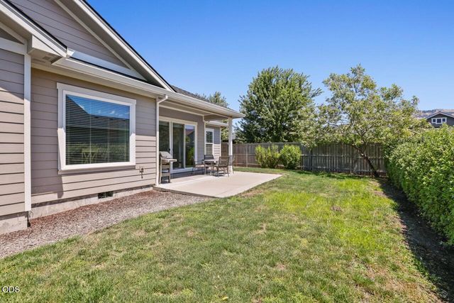 350 Kansas Drive, Medford, OR 97504