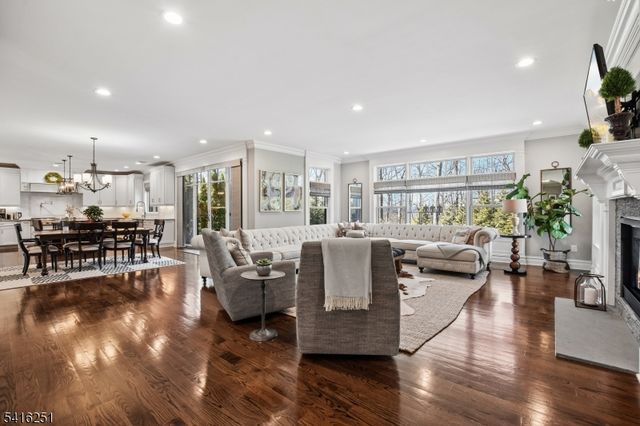 107 Longview Ave, Chatham Twp., NJ 07928