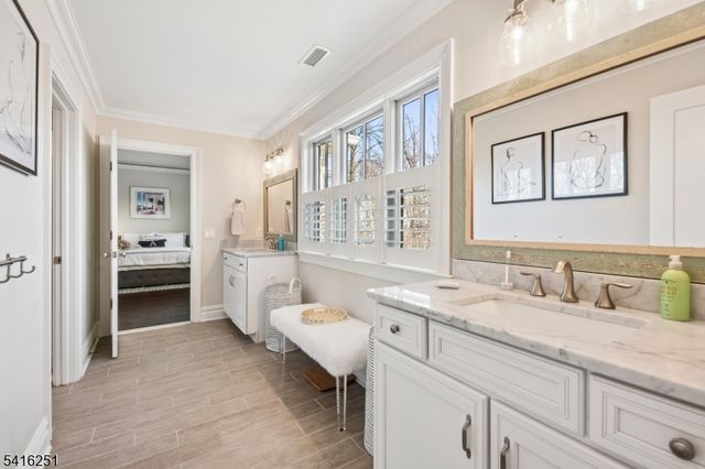 107 Longview Ave, Chatham Twp., NJ 07928