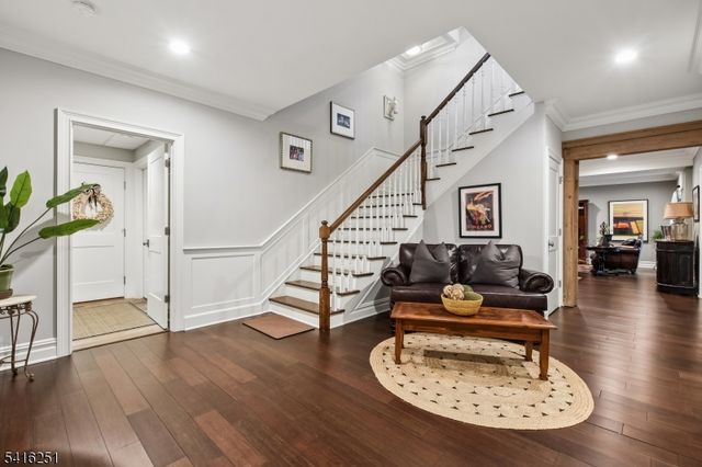 107 Longview Ave, Chatham Twp., NJ 07928