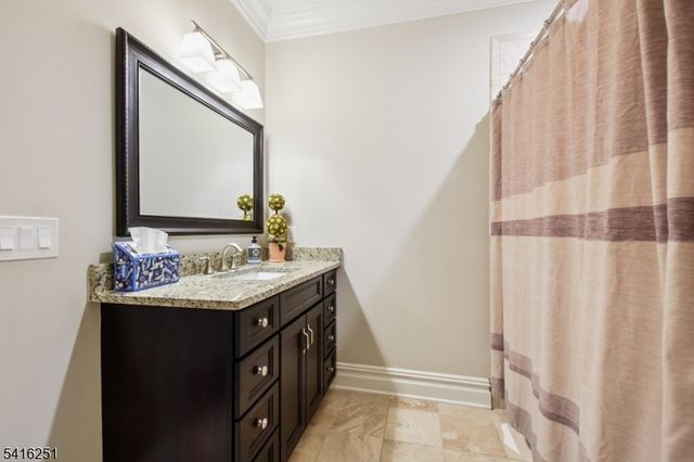 107 Longview Ave, Chatham Twp., NJ 07928