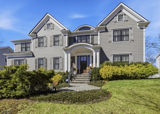 107 Longview Ave, Chatham Twp., NJ 07928