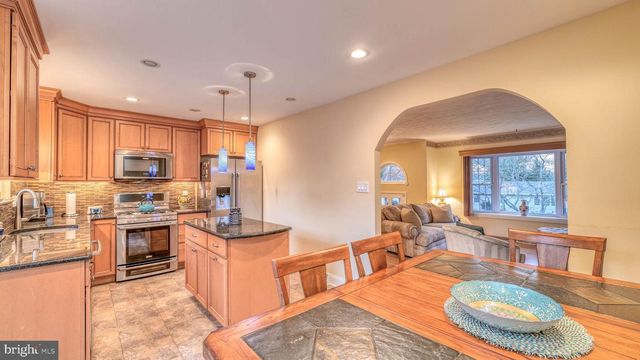 236 TERRY LN, Egg Harbor City, NJ 08215