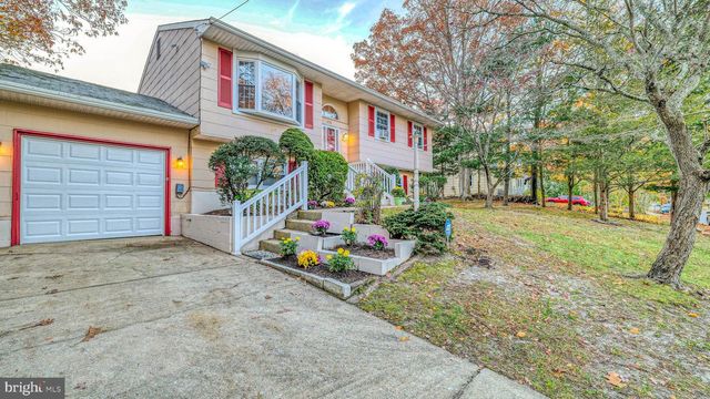 236 TERRY LN, Egg Harbor City, NJ 08215