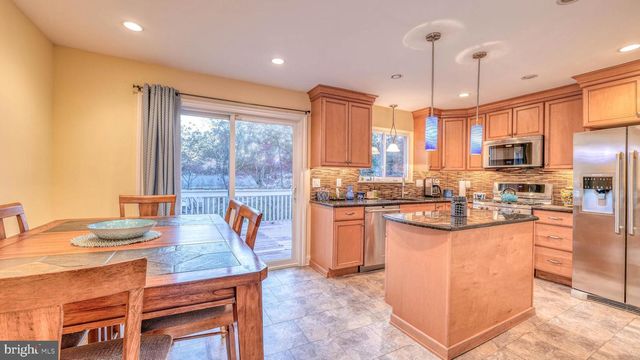 236 TERRY LN, Egg Harbor City, NJ 08215