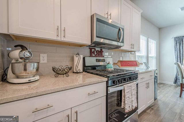 422 Murphy Avenue, Canton, GA 30114